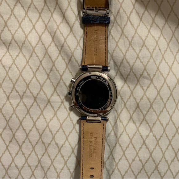 Michael Kors navy watch